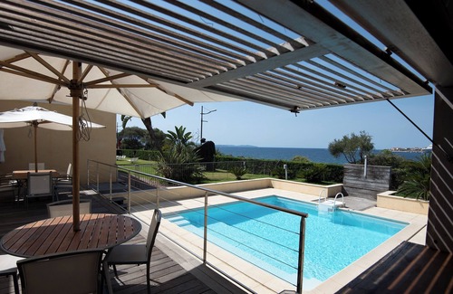 Le Ricanto Villa | Villa junto a la playa con piscina. todos los servicios