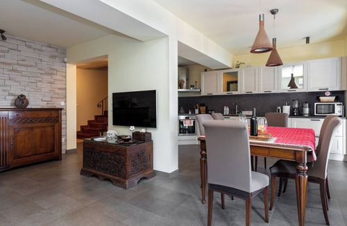 Medici Villa | Beachfront Villa Zara