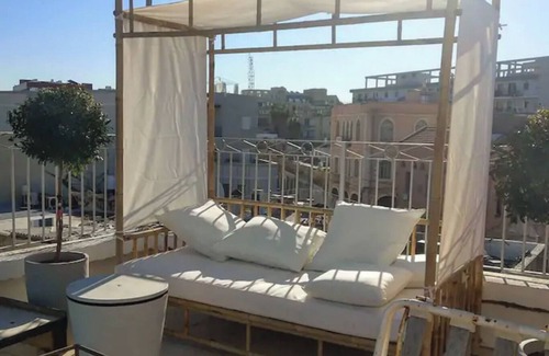 Tel Aviv Promenade Villa | Enorme villa histórica frente a la playa