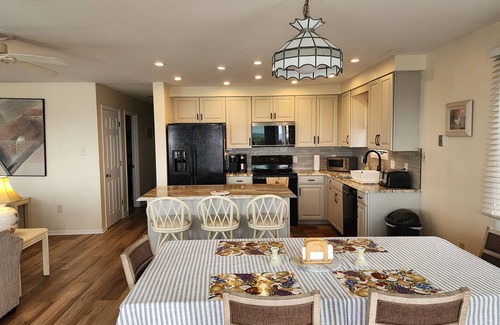 South End Casa | FRENTE A LA PLAYA Impresionante vista! Disponible desde 5/18 hasta 6/8 a buen precio!