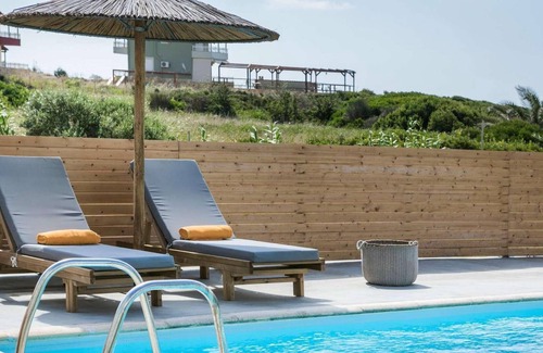 Kounopetra Villa | Beachfront "zen" like villa