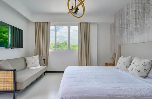 Juan Dolio - El Pueblo Apartamento | Beachside 1Bdrm Apt. Downtown Juan Dolio