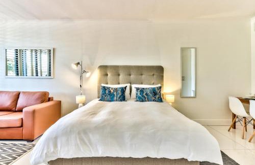Three Anchor Bay Apartamento | Beachside Apt with Amazing Views and No Loadshedding