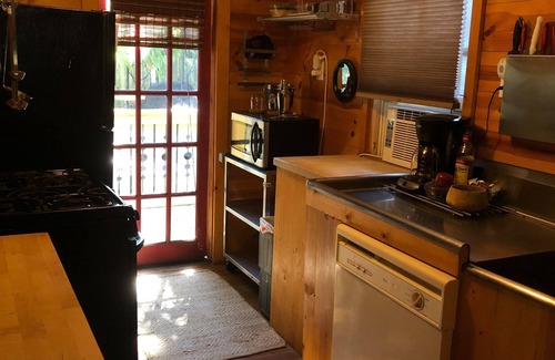 Folly Beach Casa | Beachside Boutique Inn