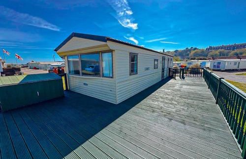 Lowestoft Chalet De Esquí | Beachside Caravan Retreat In Lowestoft Sleeps 6