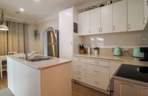 Blacksmiths Casa | Beachside Cottage across from Blacksmiths Beach