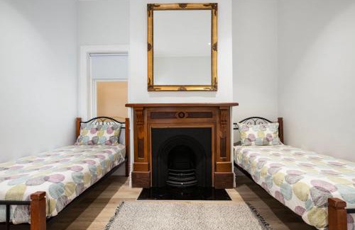 Glenelg South Casa | Beachside Cottage Glenelg Sth