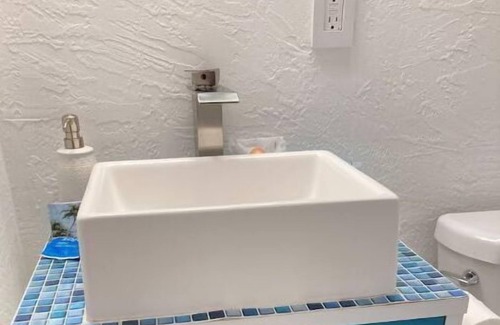 Holland By The Sea Cabaña | Beachside Cottage Huge Swim Spa!