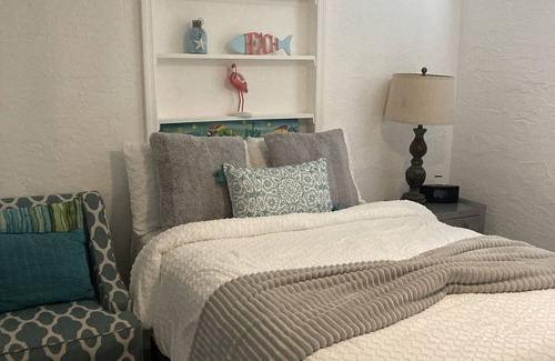 Holland By The Sea Cabaña | Beachside Cottage Huge Swim Spa!