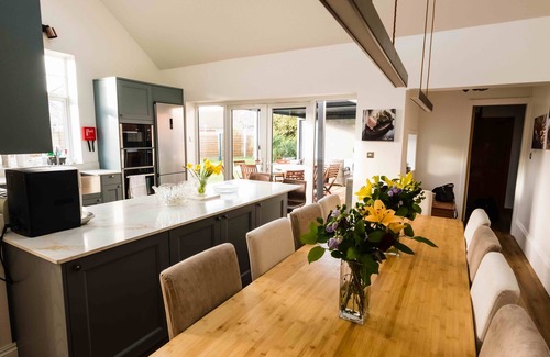 Burmarsh Casa | Beachside Family Home. 5 Bedrooms, Spacious, Luxurious & Well Equipped
