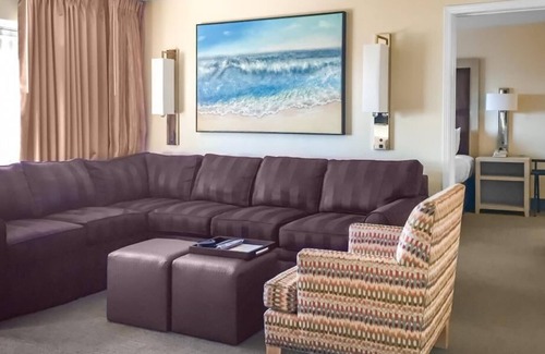 Capistrano Beach Complejo | Beachside Getaway! 3 Comfortable Units, Steps from the Beach, Pool
