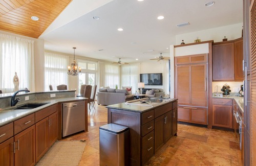 Perdido Key Coves One Casa | Beachside Gulf-View Home | Canal Front | Private Infinity Pool & Dock w/Boat Lift | Golf