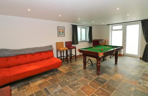 Harlyn Casa | Beachside holiday home