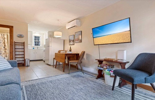 Southern Coast Casa | Beachside | Oceanside | Walk onto the beach!