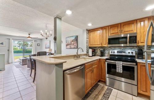 St. Augustine Beach Apartamento | Beachside Retreat-Courtyard Villa-Beachside condo