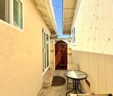 Eastside Santa Cruz Casa | Beachside retreat