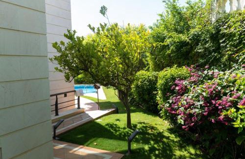 Benalmadena Costa Villa | Beachside Villa in Puerto Marina, Benalmádena