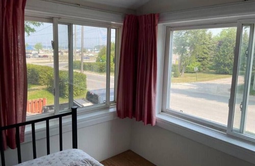 Port Elgin Cabaña | BeachView Cottage in Port Elgin
