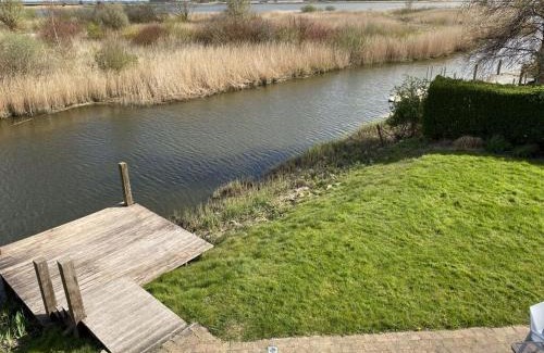 Makkum Casa | Beachvilla Grachtenblik