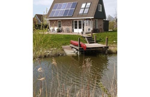 Makkum Casa | Beachvilla Grachtenblik