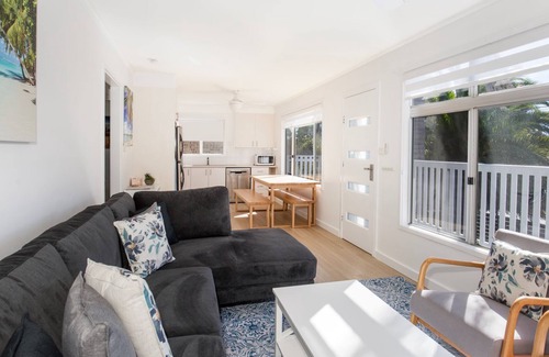 Berrara Casa | Beachway - Pet Friendly - 2 Mins Walk to Beach