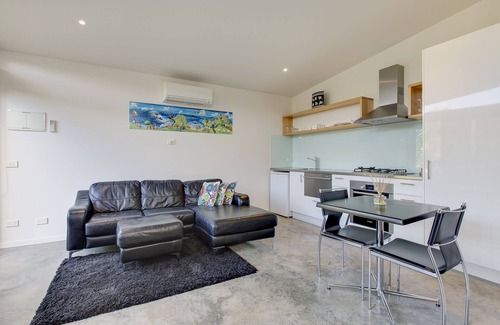 Smiths Beach Apartamento | Beachwood Garden Studio, una escapada perfectamente diseñada para parejas.