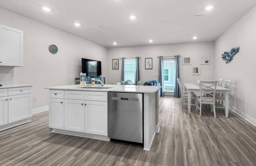 Gulf Breeze Casa | Beachy Gulf Breeze Home | Family & Pet Friendly