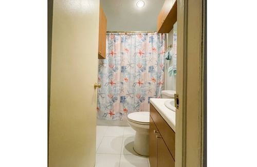 Gulfport Casa | Beachy House-Home away from home