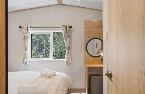 Mullacott Chalet De Esquí | Beachy Lodge with Deck & Parking nr Ilfracombe