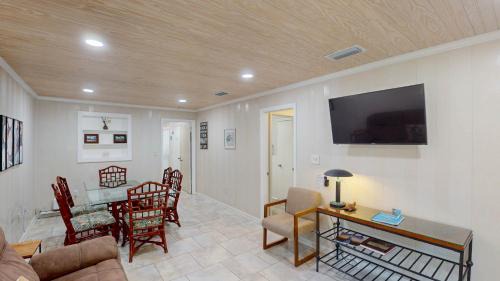 Jekyll Island Apartamento | BEACHY SISTERS B Duplex