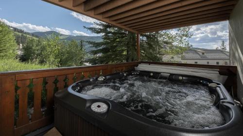 Highlands Townhomes Casa | Beacon Retreat