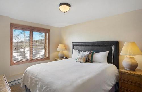 Steamboat Springs Apartamento | Bear Claw 312 - Ski-in Ski-out Condo!