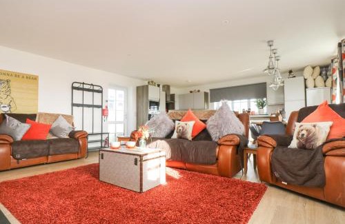 Truro Casa | Bear Cottage
