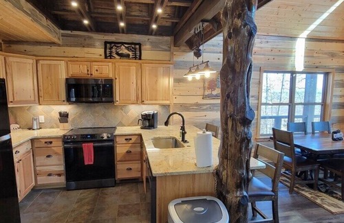 Board Camp Cabina | Bear Creek Cabin