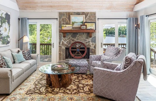 Eatonton Casa | Lake Sinclair Cottage w Private Dock, Stunning Views, Fire Pit