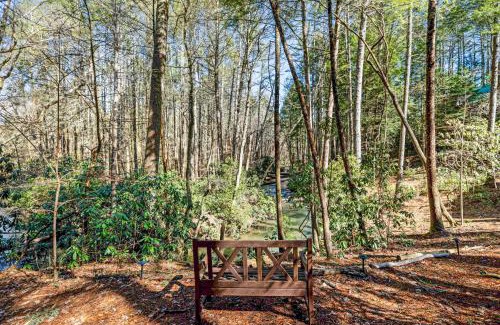 Epworth Casa | Bear Creek - Fightingtown Creek - Creek Views on Fightingtown Creek, Hot Tub, Game Room, Fireplaces - Epworth, GA