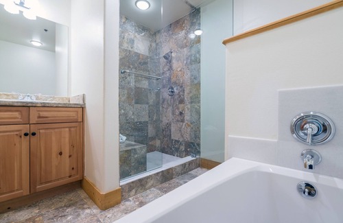 Mountain Village Apartamento | Bear Creek Lodge 309c 1 Bedroom Hotel Room by Alpine Lodging Telluride