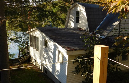 Lake Desolation Cabaña | Bear Creek Lodge, Lakeside Cottage