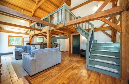 Accident Cabina | Bear Creek Lodge/Secluded Mountain Cabin w/Hot Tub, Fireplace & Stunning Views