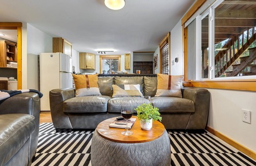 Eustis Apartamento | Bear Cub Charming 2-bedroom apartment near Sugarloaf on Snowmobile/ATV trails