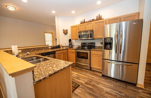 Tomahawk Casa | Bear Den Retreat - Lakefront Home on Beautiful Lake Nokomis