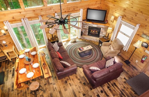 Black Bear Falls Casa | Bear Essentials home