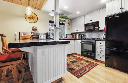 Three Rivers Casa | Bear Hollow by Sequoia National Park