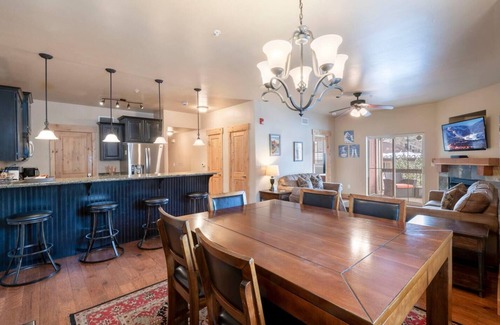 Bear Hollow Village Condominio | Bear Hollow @Park City! Pool Hot Tub Fireplace