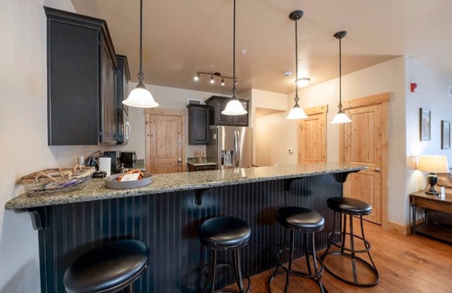 Bear Hollow Village Condominio | Bear Hollow @Park City! Pool Hot Tub Fireplace