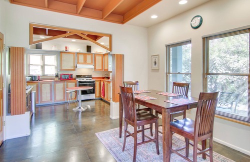 Bozeman Casa | Bear House - 3 Blocks to Downtown Main St Bozeman!