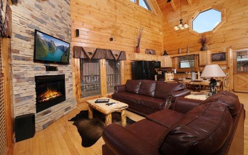 Sevierville Villa | Bear Hug at Bear Creek