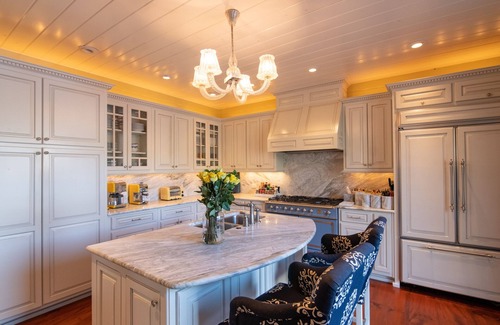 Tuckasegee Casa | Bear Lake Heaven a private lakefront resort
