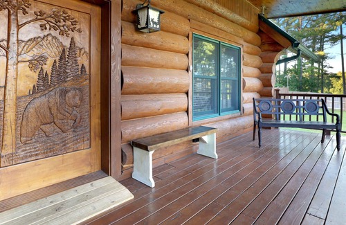 West Fork Casa | Bear Lodge - Log Cabin with pool - 7 Bedrooms