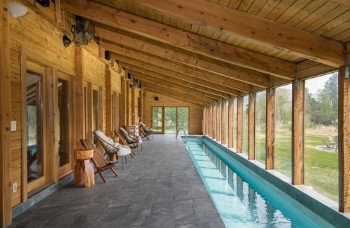 Hailey Chalet De Esquí | Bear Lodge with private Pool, Hottub, and Sauna!